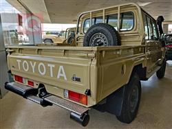 Toyota Land Cruiser 70
